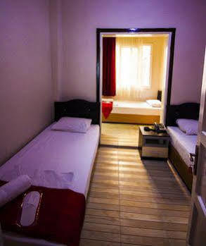 Cicek Palas Otel Izmir Exterior foto
